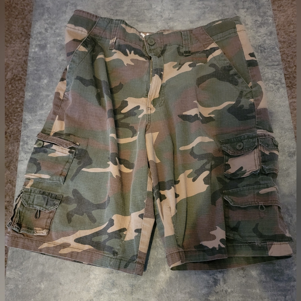 MONUMENT STRETCH Camo Cargo Walking/Hiking Stretch Shorts